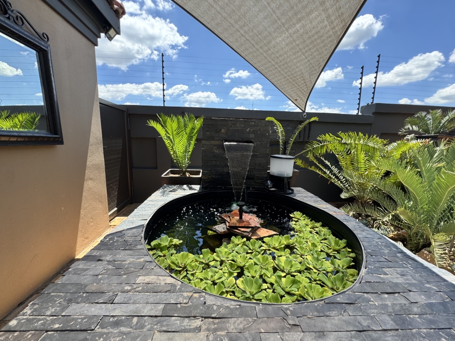 4 Bedroom Property for Sale in Wilkoppies North West
